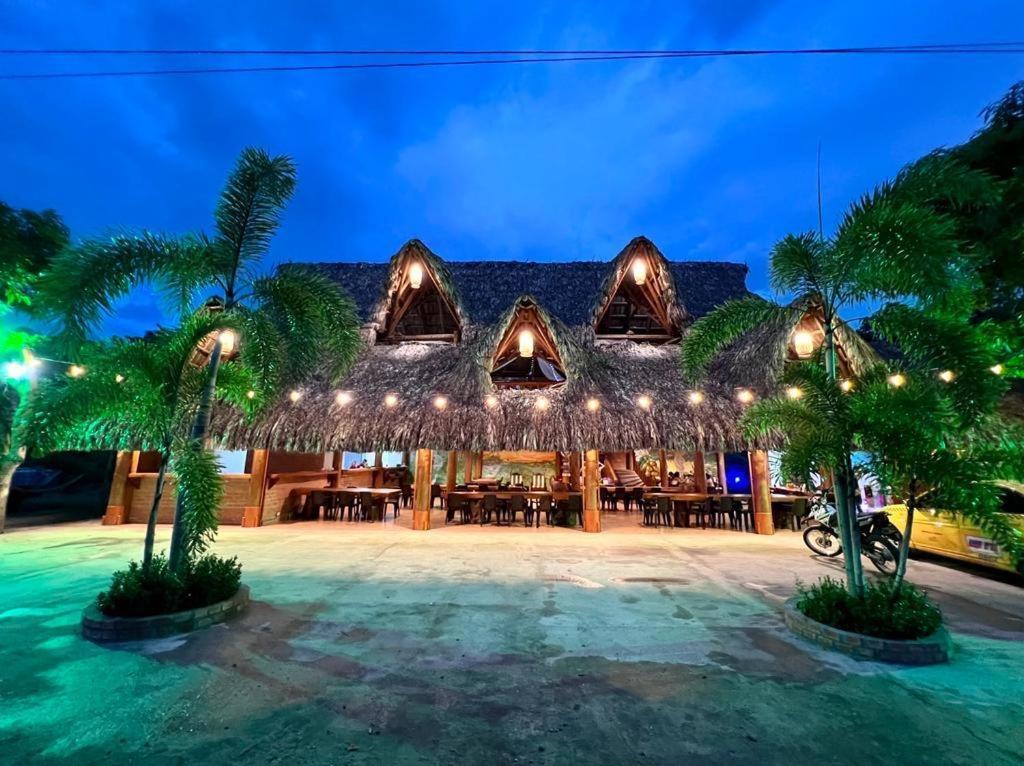 Arca Tayrona Restaurant & Hostal Los Naranjos Exterior photo
